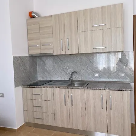 Aloha House * Vlorë