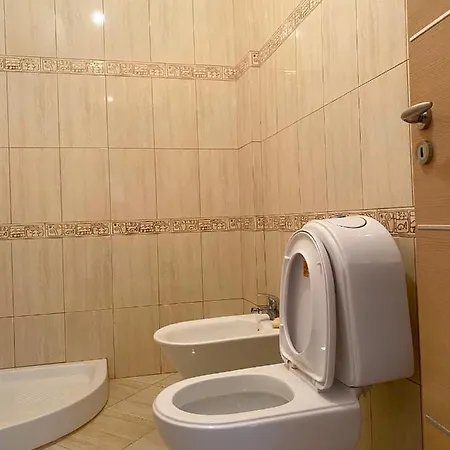 Aloha House Apartment Vlore